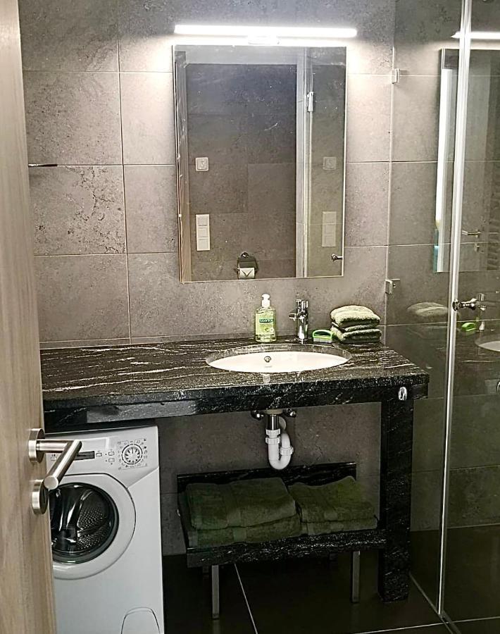 Lotusbluete Appartement In Heviz Mit Tiefgarage Und Panoramaterrasse Exterior foto
